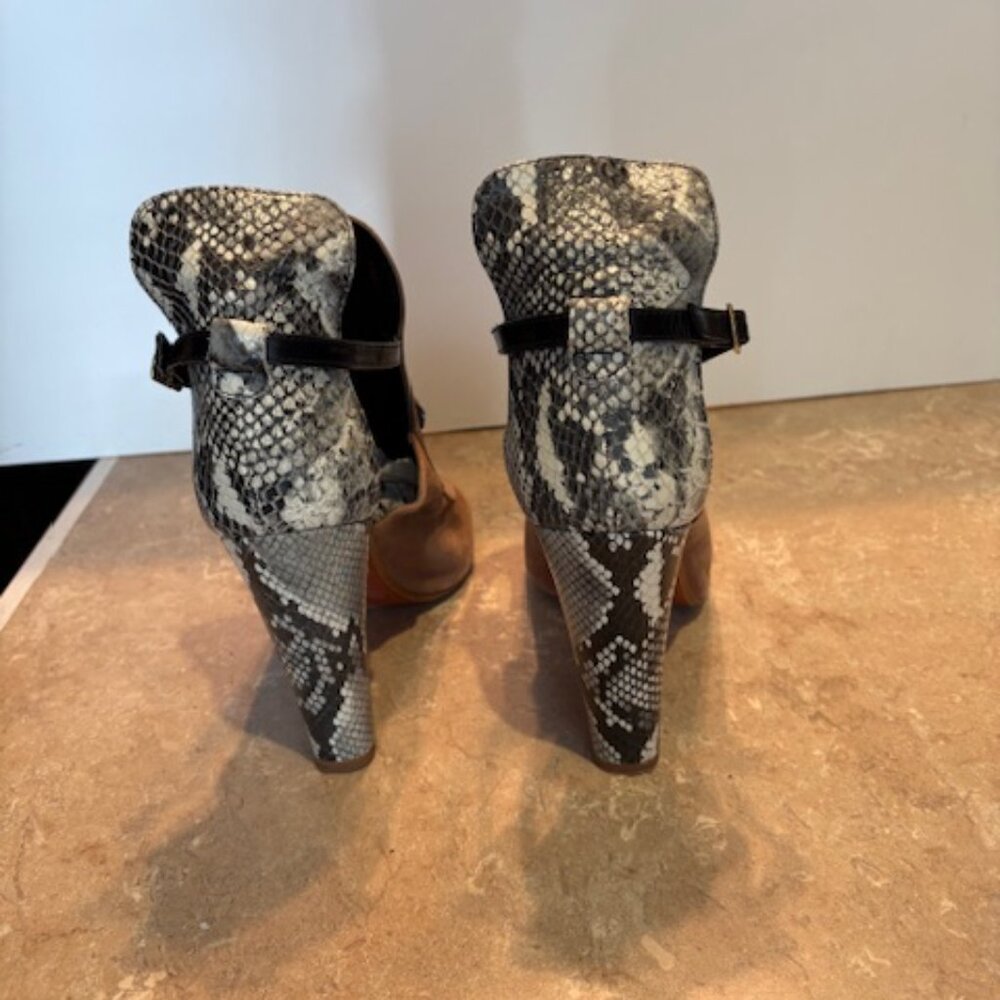 Zara Basic Collection Two Tone Tassel Stack Heel … - image 3